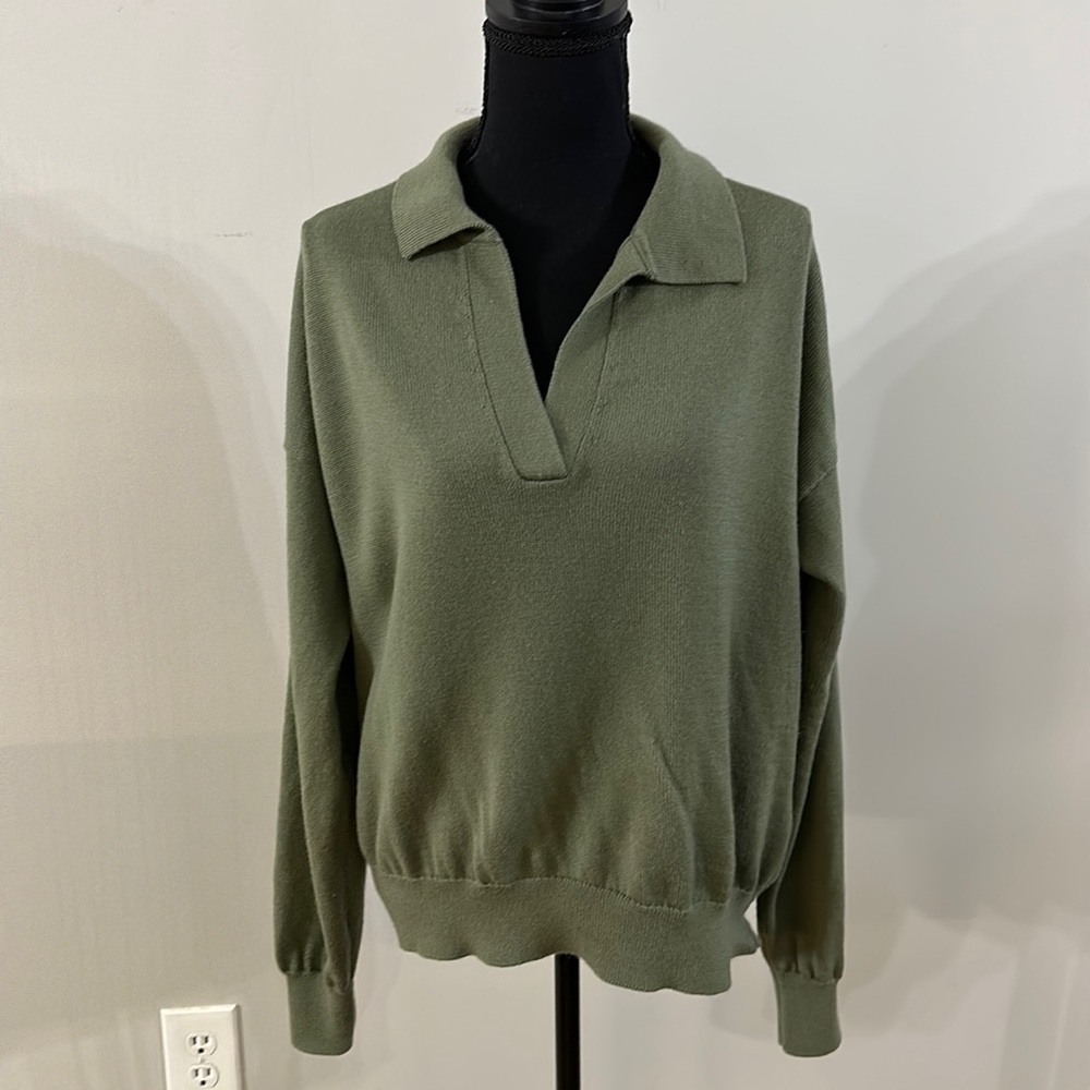 Wilfred 100% Merino Large Johnny Collar sweater moss green